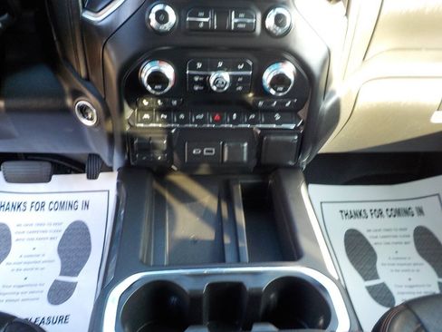 Used 2019 GMC Sierra 1500 AT4 w/ AT4 Premium Package AWD/4WD image 21