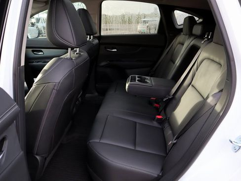 New 2025 Nissan Murano SL image 10