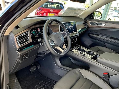 New 2025 Volkswagen Atlas SEL image 14