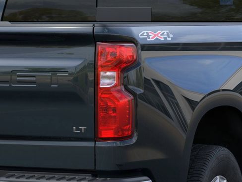 New 2026 Chevrolet Silverado 1500 LT image 11
