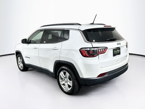 Used 2022 Jeep Compass Latitude w/ Sun and Sound Group FWD image 5