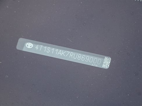 Used 2024 Toyota Camry SE w/ Audio Upgrade Package FWD image 16