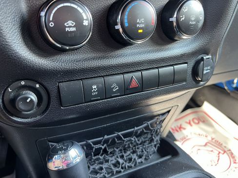 Used 2016 Jeep Wrangler Unlimited Sport w/ Quick Order Package 24S image 8