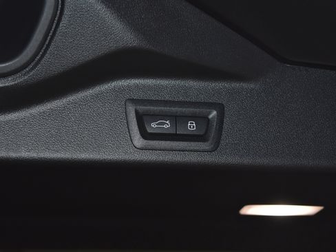 New 2026 BMW X5 xDrive40i w/ Executive Package image 33