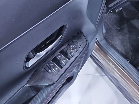 New 2025 Nissan Kicks SR image 11