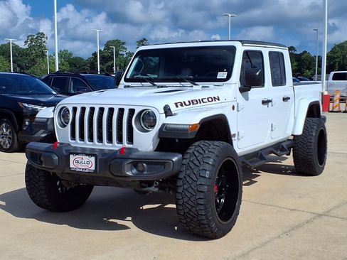 Used 2022 Jeep Gladiator Rubicon w/ Trailer Tow Package AWD/4WD image 3