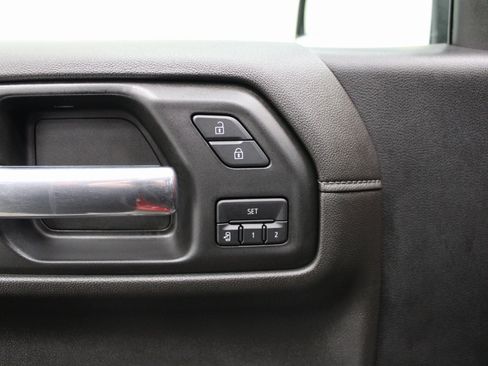 Used 2019 GMC Sierra 1500 SLT w/ LPO, GMC Protection Package image 15