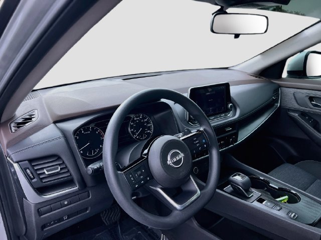 Certified 2023 Nissan Rogue SV FWD image 6