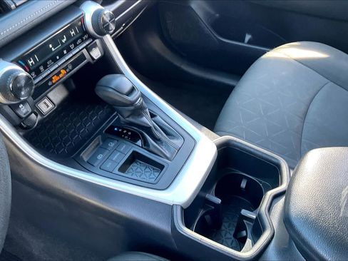 Used 2024 Toyota RAV4 XLE image 16