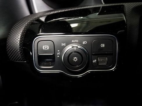 Used 2020 Mercedes-Benz CLA 250 image 25