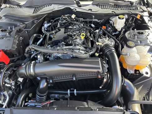 Used 2025 Ford Mustang Premium image 10