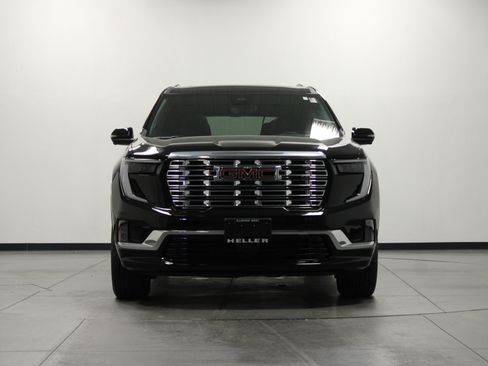 Used 2026 GMC Acadia Denali w/ LPO, Floor Liner Package AWD/4WD image 9