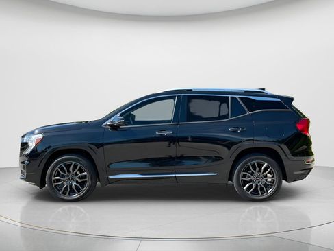 Used 2023 GMC Terrain Denali w/ Black Diamond Edition AWD/4WD image 8
