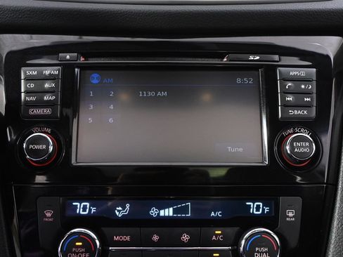 Used 2016 Nissan Rogue SL w/ SL Premium Package AWD/4WD image 28