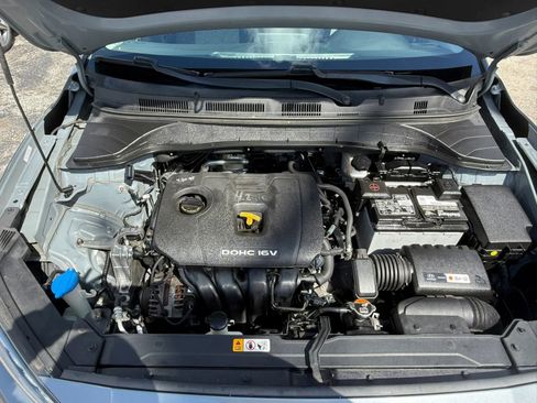 Used 2019 Hyundai Kona SEL image 18