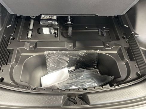 New 2026 Chevrolet Equinox EV LT FWD image 26