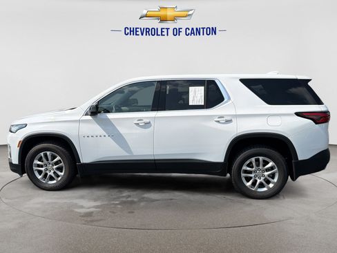 Used 2023 Chevrolet Traverse LS FWD image 8
