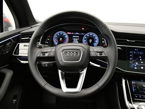 Used 2025 Audi Q7 3.0T Premium Plus w/ Premium Plus Package AWD/4WD image 22