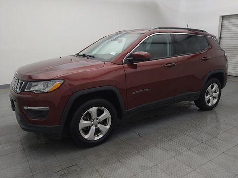 Used 2021 Jeep Compass Latitude image 2