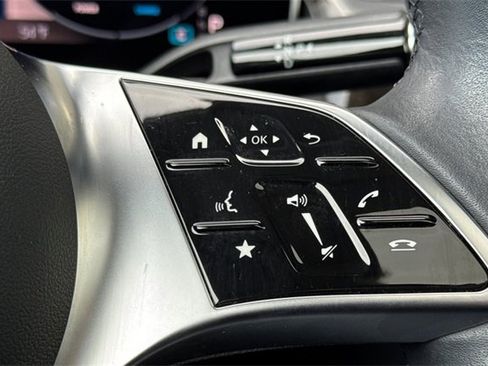 Used 2025 Mercedes-Benz GLC 300 GLC 300 image 38