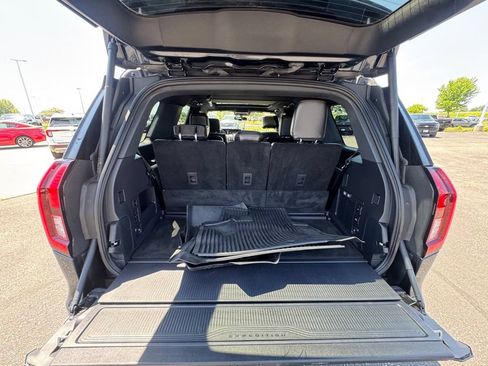 Used 2025 Ford Expedition Tremor AWD/4WD image 12