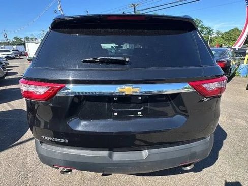 Used 2018 Chevrolet Traverse LS FWD image 6