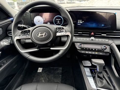 New 2026 Hyundai Elantra Limited image 17