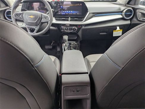 New 2026 Chevrolet Trax LT w/ Driver Confidence Package image 25