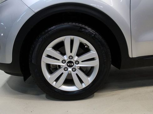 Used 2019 Kia Sportage LX image 10