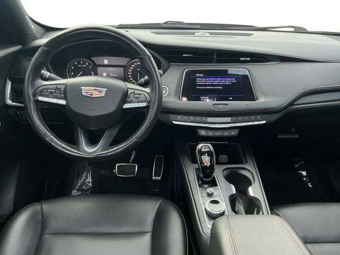 Used 2021 Cadillac XT4 Sport image 10