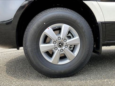 New 2025 Mercedes-Benz Sprinter 144 Cargo image 8