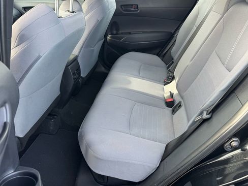 Used 2025 Toyota Corolla Cross image 13