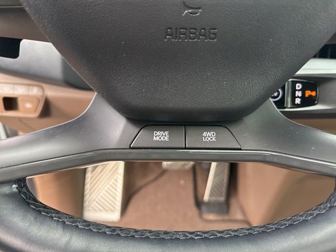 Used 2024 Kia EV9 GT-Line image 12