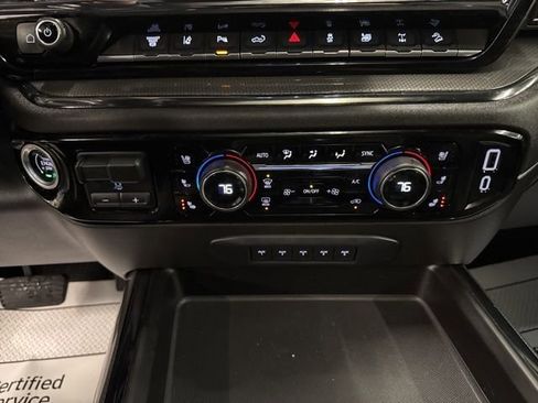 Used 2024 Chevrolet Silverado 2500 ZR2 w/ Technology Package AWD/4WD image 16