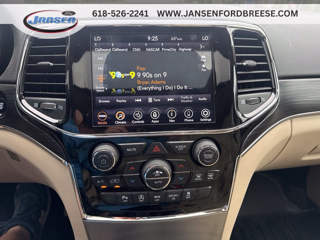 Used 2020 Jeep Grand Cherokee Limited AWD/4WD image 17