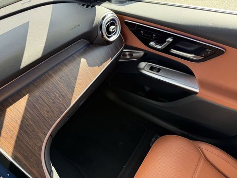 New 2026 Mercedes-Benz GLC 300 4MATIC image 24