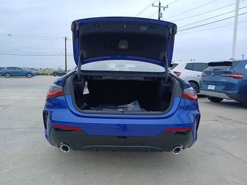 New 2026 BMW 430i Coupe w/ M Sport Package image 9