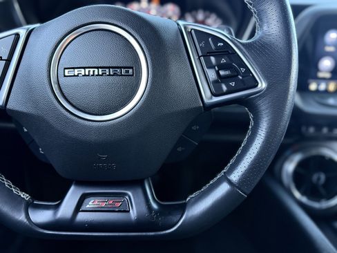 Used 2019 Chevrolet Camaro SS image 26