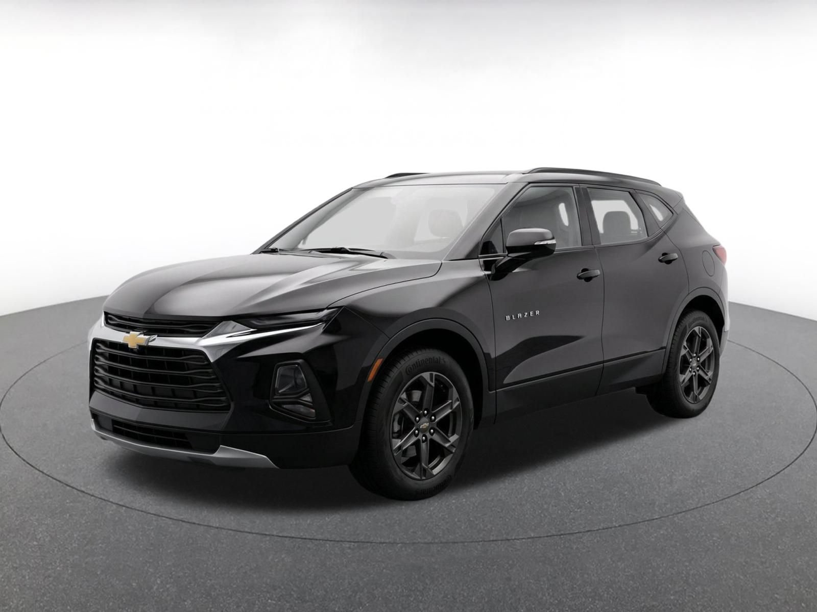 Used 2026 Chevrolet Blazer LT FWD image 3