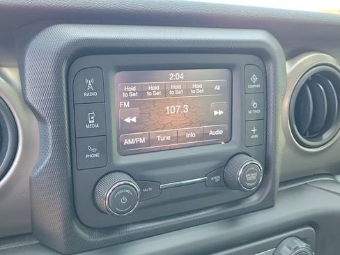 Used 2021 Jeep Gladiator Sport AWD/4WD image 31