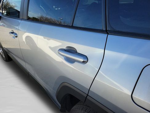 Used 2025 Toyota RAV4 XLE image 20