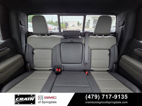 Used 2022 Chevrolet Silverado 1500 ZR2 w/ Technology Package AWD/4WD image 28
