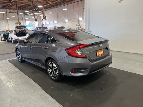 Used 2016 Honda Civic EX-T image 8