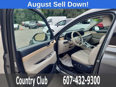 Used 2024 Hyundai Palisade Limited AWD/4WD image 10