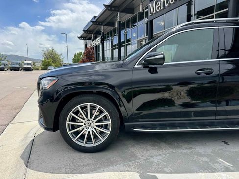 New 2025 Mercedes-Benz GLS 580 580 4MATIC image 2