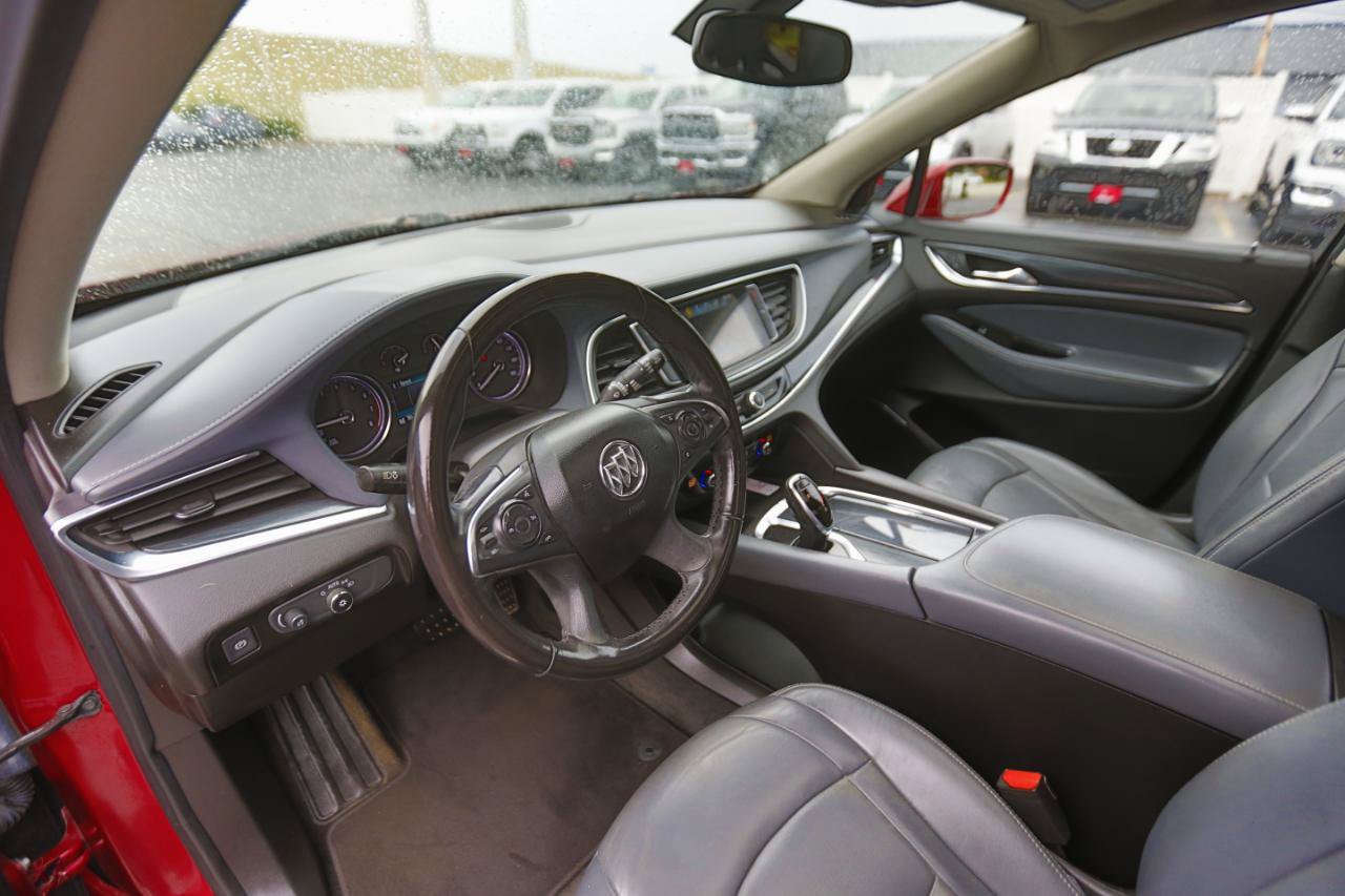 Used 2019 Buick Enclave Essence AWD/4WD image 4