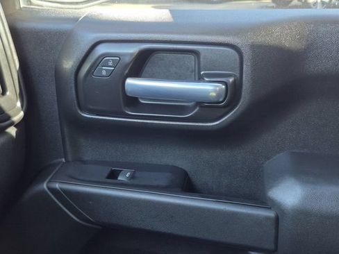 Used 2020 Chevrolet Silverado 1500 Custom Trail Boss w/ Custom Convenience Package AWD/4WD image 15