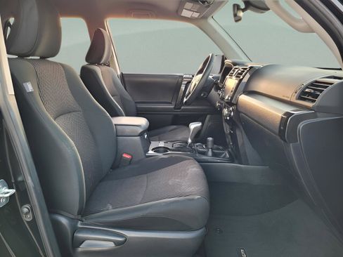 Certified 2023 Toyota 4Runner TRD Off-Road image 20