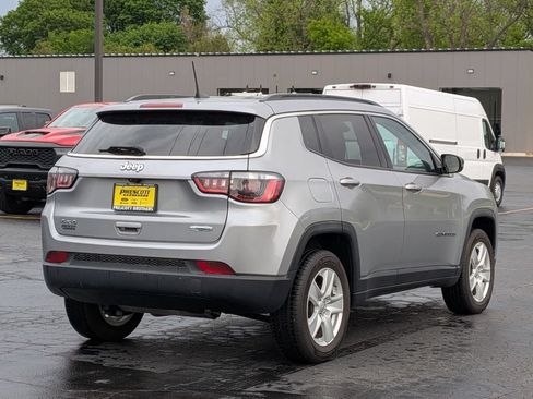 Used 2022 Jeep Compass Latitude w/ Convenience Group AWD/4WD image 7