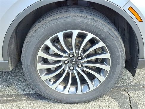 Used 2023 Lincoln Aviator Reserve w/ Equipment Group 201A AWD/4WD image 8